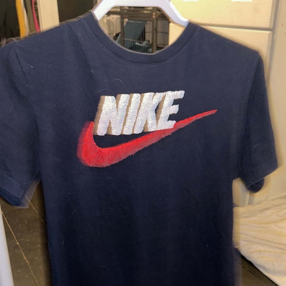nike t-shirt size s